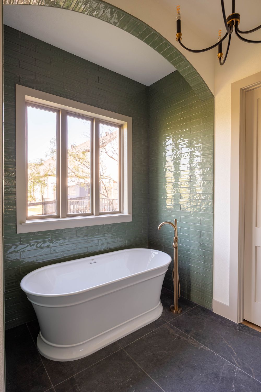 The primary bath of a house built by JSF Homes.